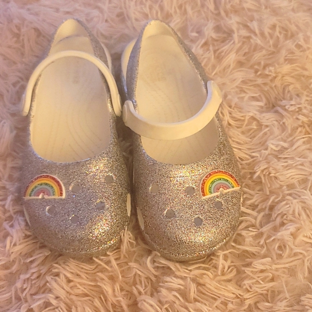 Girls size 13 glirty multi-colored  cross with 🌈 raibows